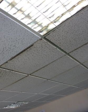 Need to replace your ceiling tiles and instal a new suspended ceiling? We can fix your ceiling with aesthetic appeal and cleaner finishes